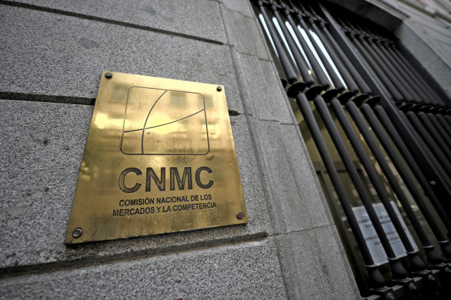 Archivo - Sede la CNMC en Madrid