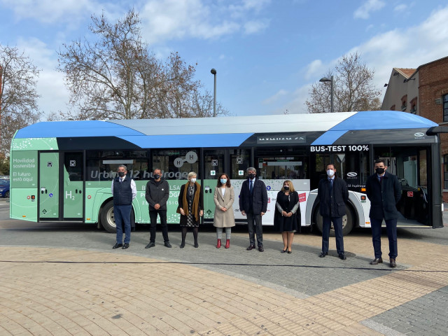 Presentación del autobús propulsado por hidrógeno en Madrid