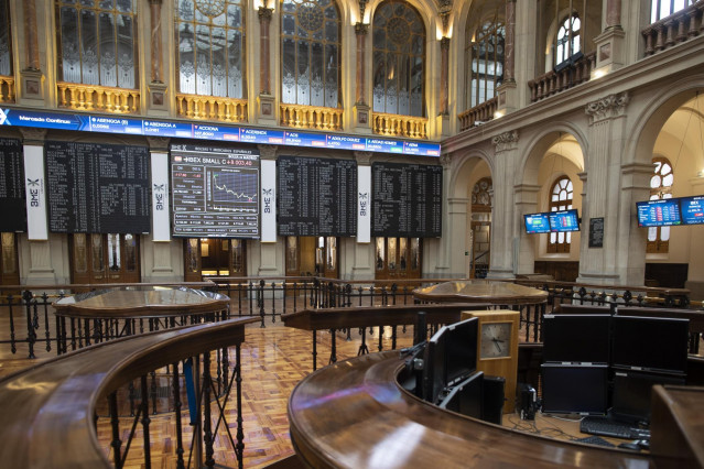 Archivo - Interior del Palacio de la Bolsa, en Madrid, (España)