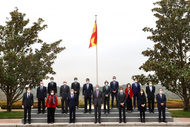 El Rey recibe al Consejo de Socios de KPMG con motivo del 50º aniversario de la firma en España