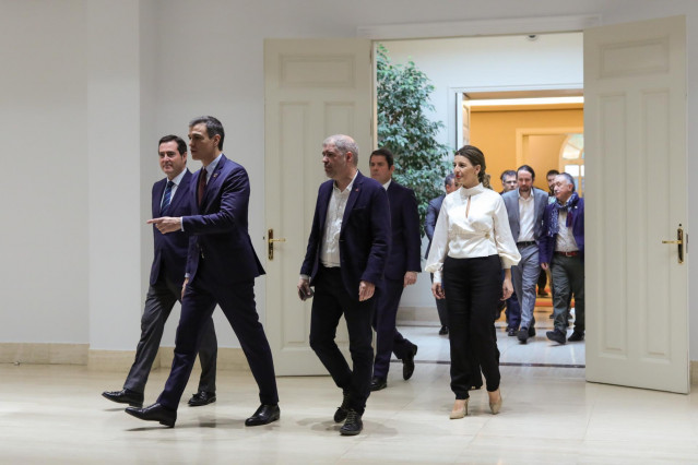 Archivo - (I-D) El presidente de la CEOE, Antonio Garamendi; el presidente del Gobierno, Pedro Sánchez; el secretario general de Comisiones Obreras (CCOO), Unai Sordo; el presidente de la Confederación Española de la Pequeña y Mediana Empresa Cepyme, Gera