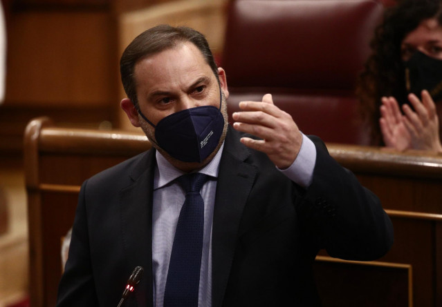 El ministro de Transportes y secretario de Organización del PSOE, Jose Luis Ábalos, interviene durante una sesión de Control al Gobierno en el Congreso de los Diputados, en Madrid, (España), a 17 de marzo de 2021. La oposición pregunta hoy al Gobierno sob