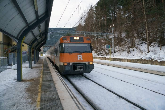 Tren de Rodalies de Catalunya en Ribes de Freser (Girona)