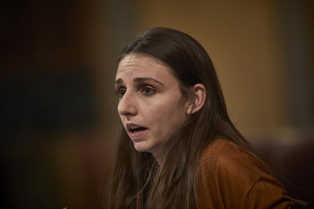 Archivo - La diputada de Unidad Podemos Lucía Muñoz Dalda interviene durante una sesión plenaria en el Congreso de los Diputados, en Madrid.