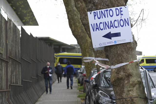A Coruña Hospital Marítimo de Oza donde se retoma la vacunación con Astrazeneca a personas con edades comprendidas entre los 50 y los 55 años 24/03/2021 Foto: M. Dylan / Europa Press