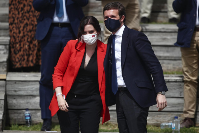 La presidenta de la Comunidad de Madrid, Isabel Díaz Ayuso, interviene en la presentación de la candidatura del PP de Madrid para las elecciones a la Asamblea de Madrid en el Auditorio del Parque Lineal del Manzanares. En Madrid a 31 de marzo de 2021.