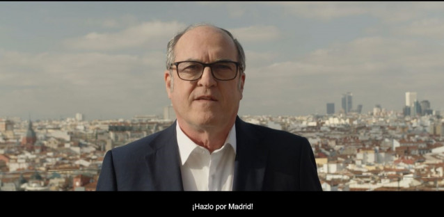 El candidato del PSOE a la Presidencia de la Comunidad de Madrid, Ángel Gabilondo, durante el spot de presentación de su campaña 'Hazlo por Madrid'.