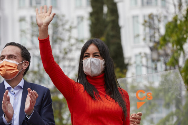 El portavoz parlamentario de Ciudadanos, Edmundo Bal y la vicealcaldesa de Madrid, Begoña Villacís.