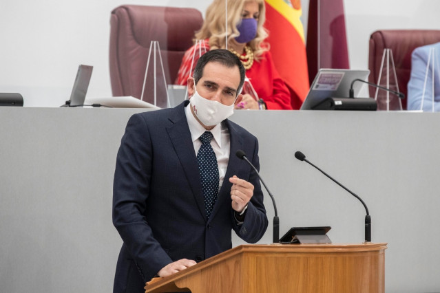 El portavoz del Grupo Parlamentario VOX, Juan José Liarte