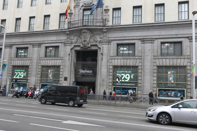 Archivo - Sede de Telefónica en Madrid