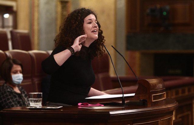 Archivo - La diputada de Unidos Podemos por Asturias, Sofía Fernández Castañón, interviene durante una sesión plenaria celebrada en el Congreso de los Diputados, en Madrid, (España), a 25 de febrero de 2021.