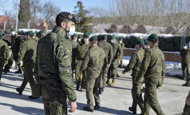 Archivo - Varios militares del Ejército de Tierra