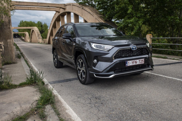 Archivo - Toyota RAV4 Plug-in