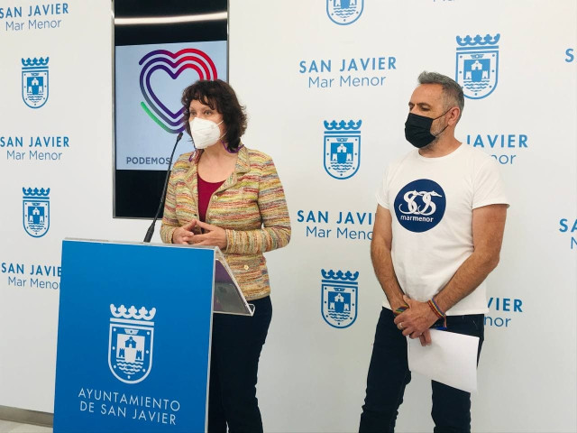 María Marín, portavoz regional de Podemos, y Matías Cantabella, portavoz de Unidas Podemos en el Ayuntamiento de San Javier