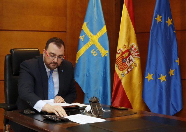 El presidente del Principado de Asturias, Adrián Barbón