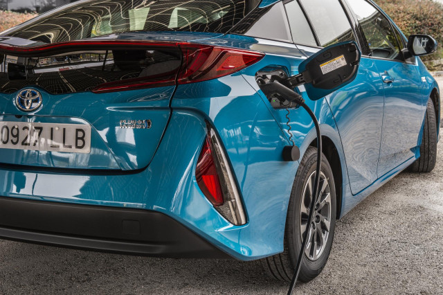 Archivo - Coche electrificado.