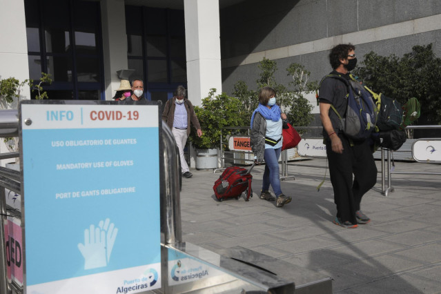 Llegada de turistas españoles procedentes de Marruecos al Puerto de Algeciras, tras suspender Marruecos los vuelos con España y Francia desde el pasado 31 de marzo. En Cádiz (Andalucía, España), a 06 de abril de 2021.