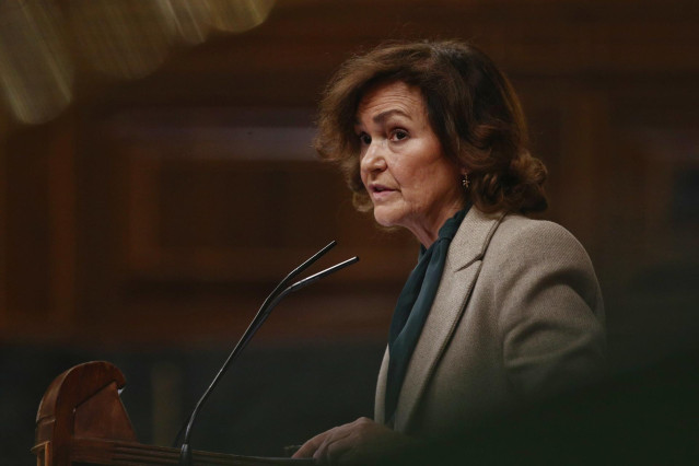 Archivo - La vicepresidenta primera del Gobierno y ministra de la Presidencia, Relaciones con las Cortes y Memoria Democrática, Carmen Calvo, en el Congreso