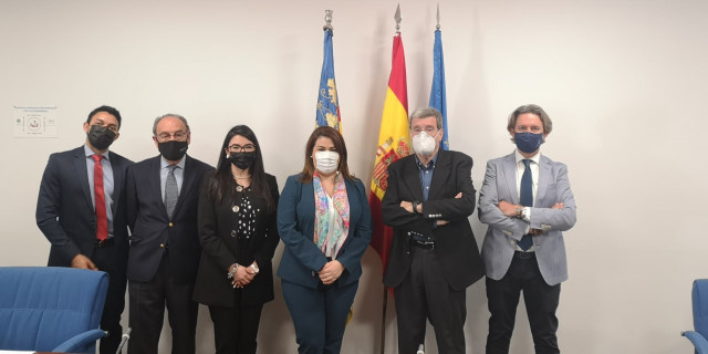 Visita de la embajada de Honduras al Puerto de València