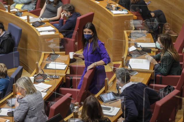 Archivo - La síndica de Ciudadanos, Ruth Merino, interviene en un pleno en Les Corts