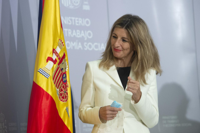La vicepresidenta tercera del Gobierno y ministra de Trabajo y Economía Social, Yolanda Díaz en rueda de prensa, después de su reunión con el portavoz de ERC.