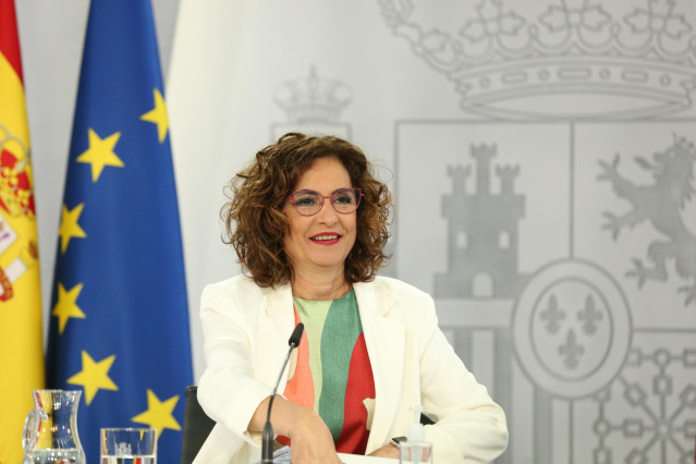 La ministra Portavoz y de Hacienda, María Jesús Montero, comparece en rueda de prensa posterior al Consejo de Ministros celebrado en Moncloa, a 11 de mayo de 2021, en Madrid (España). El Consejo de Ministros ha aprobado hoy la ley que regula el trabajo de