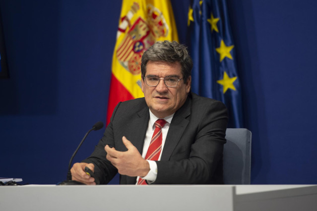 El ministro de Inclusión, Seguridad Social y Migraciones, José Luis Escrivá, durante una rueda de prensa donde ha presentado las medidas del Ministerio en el Plan de Recuperación, Transformación y Resiliencia, a 11 de mayo de 2021, en Madrid (España). El