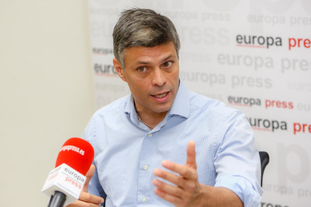 El dirigente opositor venezolano Leopoldo López, durante una entrevista para Europa Press, a 22 de abril de 2021, en Madrid (España). El político venezolano llegó a Madrid el pasado mes de octubre. La Fiscalía del país latinoamericano prepara la solicitud