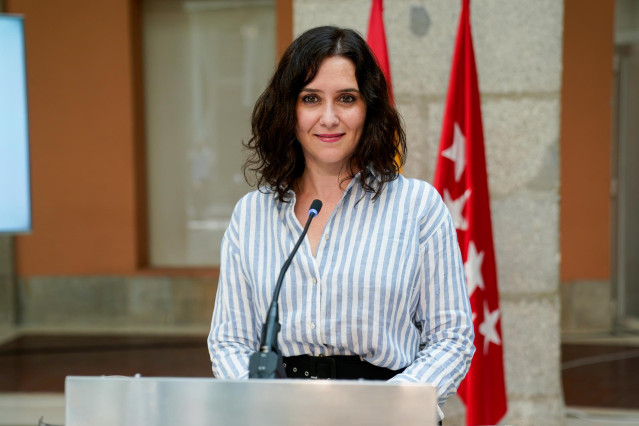 La presidenta de la Comunidad de Madrid en funciones, Isabel Díaz Ayuso, interviene en la rueda de prensa posterior a la reunión del Consejo de Gobierno regional, a 12 de mayo de 2021, en Madrid (España). Este miércoles se ha reunido el Consejo de Gobiern