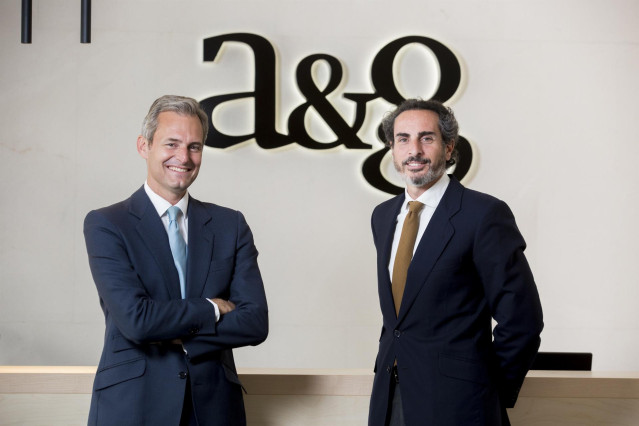 El nuevo gestor de A&G, Andrés Allende y el director del equipo de gestión, Diego Fernández Elices.