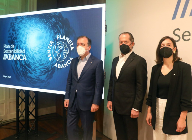 Francisco Botas y Juan Carlos Escotet antes de la presentación