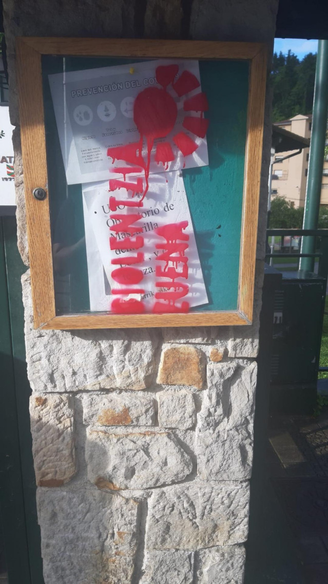 Batzoki de Lemoa, donde se han realizado algunas de las pintadas