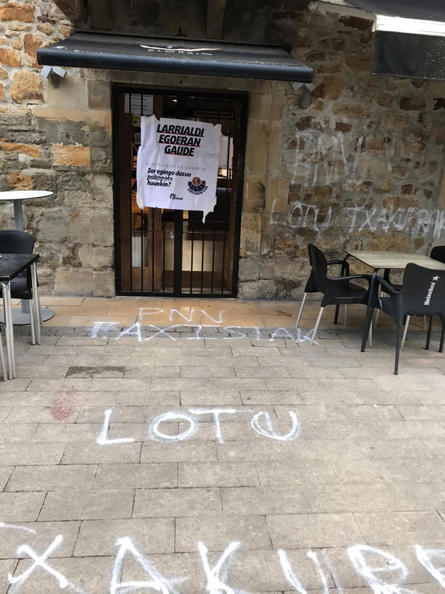 Pintadas en el batzoki de Elorrio, en Bizkaia