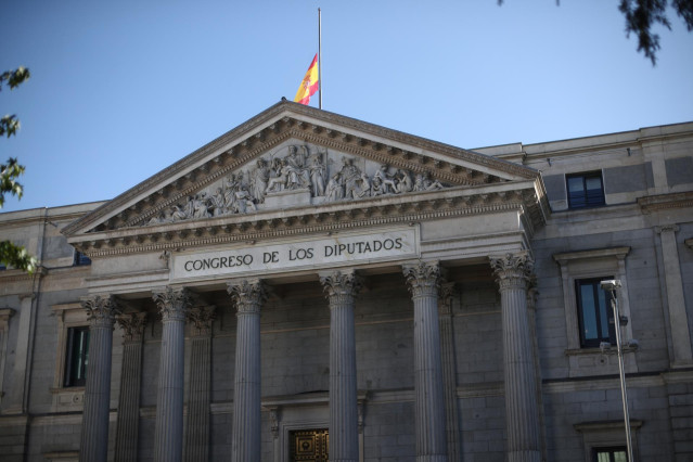Archivo - Fachada del Congreso de los Diputados