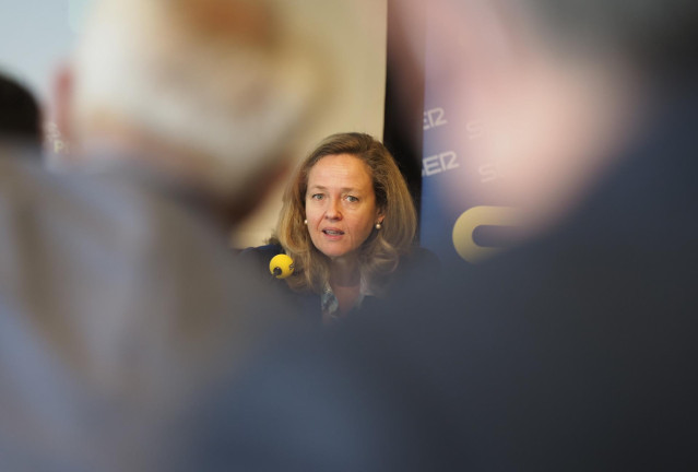 La vicepresidenta segunda y ministra de Asuntos Económicos y Transformación Digital, Nadia Calviño, interviene en Pamplona en el Foro SER Navarra.
