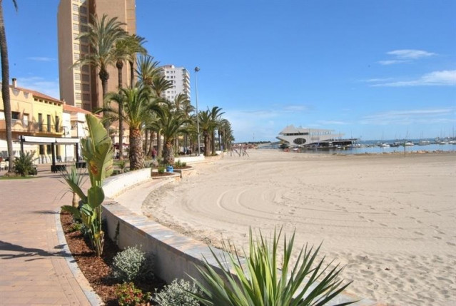 Archivo - Playa de Murcia.