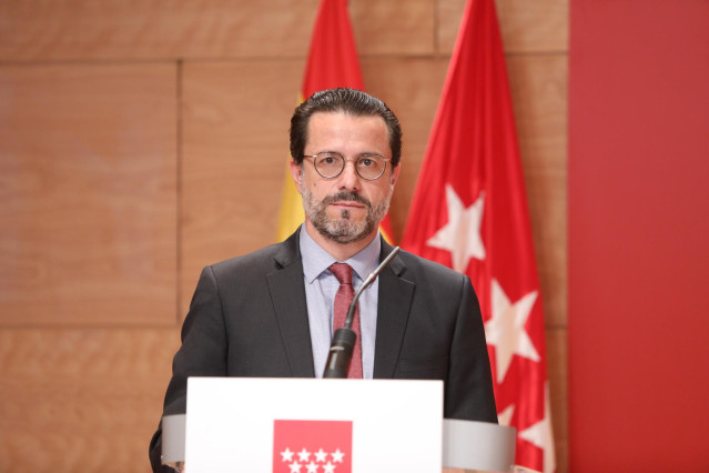 Archivo - El consejero de Hacienda en la Comunidad de Madrid, Javier Fernández Lasquetty, interviene durante una rueda de prensa tras una reunión del Consejo de Gobierno.