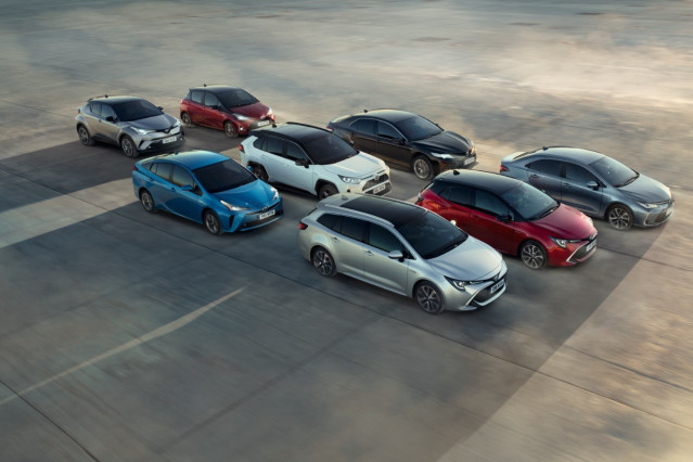 Archivo - Gama de vehículos de Toyota