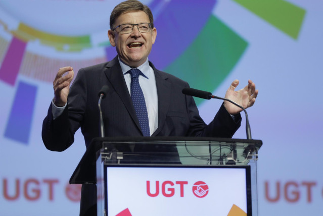 Ximo Puig interviene en la clausura del 43 Congreso de UGT