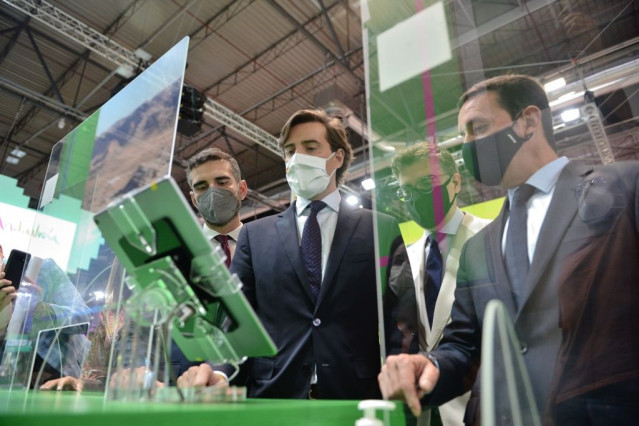 El vicesecretario de Comunicación del PP. Pablo Montesinos, en la feria de FITUR que se desarrolla en el IFEMA de Madrid. A 21 de mayo de 2021.