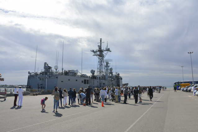 La fragata 'Navarra' ha zarpado esta mañana desde la Base Naval de Rota para incorporarse a la Operación Atalanta