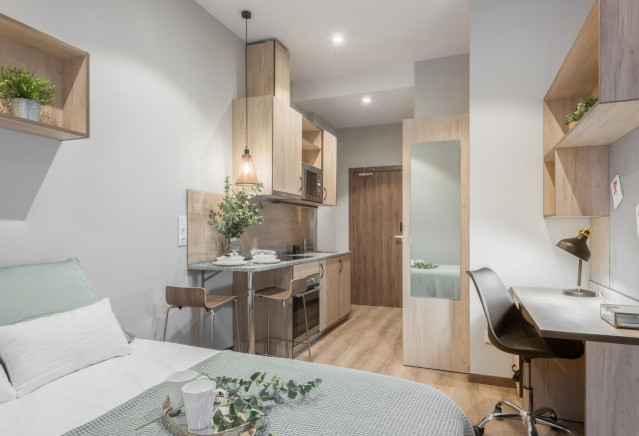 Archivo - Imagen de una habitacion en residencia promovida por Grupo Moraval