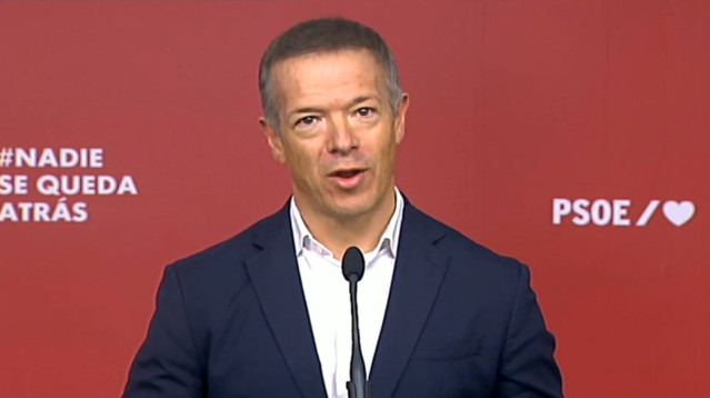 Archivo - El portavoz del Grupo Parlamentario Socialista en el Senado, Ander Gil