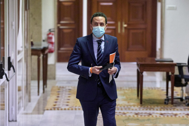 El vicesecretario general de Ciudadanos y portavoz adjunto en el Congreso de los Diiputados, Edmundo Bal, en los pasillos de la Cámara Baja.