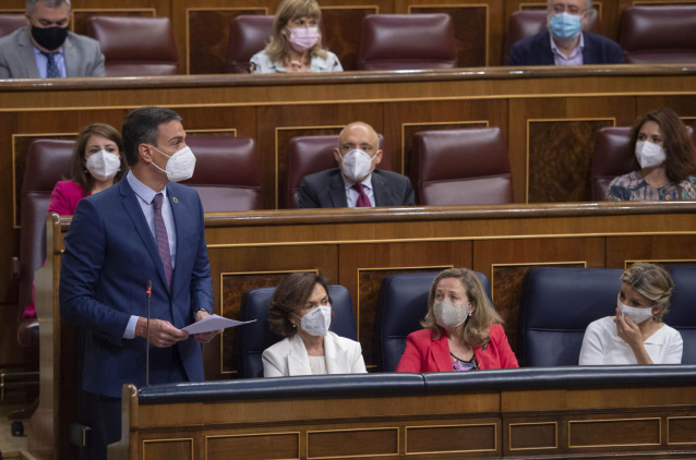El presidente del Gobierno, Pedro Sánchez, interviene en una sesión de control al Gobierno en el Congreso