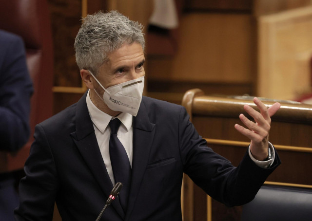 El ministro del Interior, Fernando Grande-Marlaska, interviene la una sesión de control al Gobierno en el Congreso