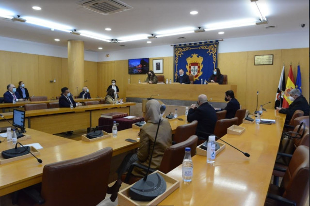 Archivo - Pleno de la Asamblea de Ceuta