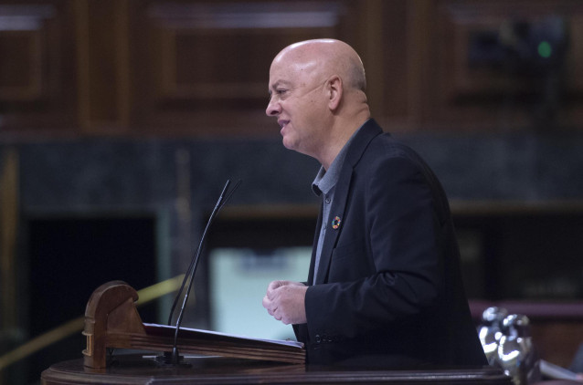 El diputado por Guipúzcoa del Grupo Parlamentario Socialista, Odón Elorza González, interviene en una sesión plenaria en el Congreso de los Diputados, a 20 de mayo de 2021, en Madrid, (España)