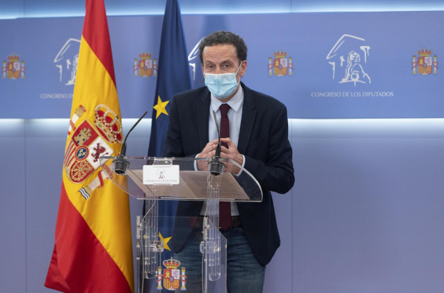 Archivo - El vicesecretario general de Ciudadanos y portavoz adjunto en el Congreso de los Diputados, Edmundo Bal, en una rueda de prensa en la Cámara Baja.