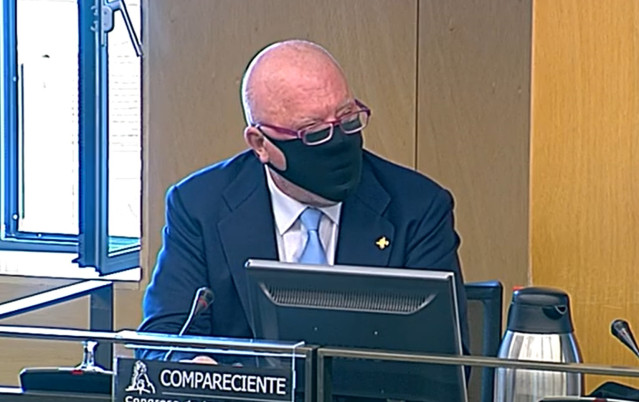 El comisario jubilado Josñe Manuel Villarejo, en su comparecencia ante la Comisión  Kitchen